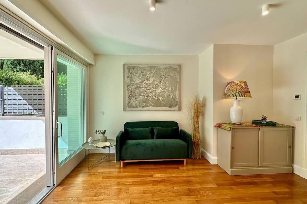 Elegant With Terrace In Balduina Appartement *